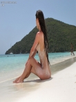Горячая латинская лярва снимает бикини на пляже, фото 9