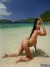 Пляжные фото азиатки с роскошной грудью, фото 11