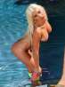 Шикарная блондинка Spencer Scott в бикини у басейна, фото 13